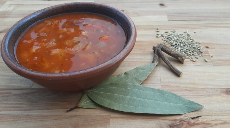 Hearty tomato fennel soup